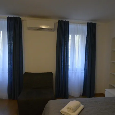 Appartement By The Sea - 15171